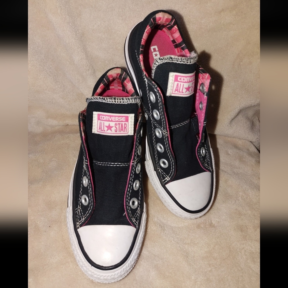 Women's Converse size 5